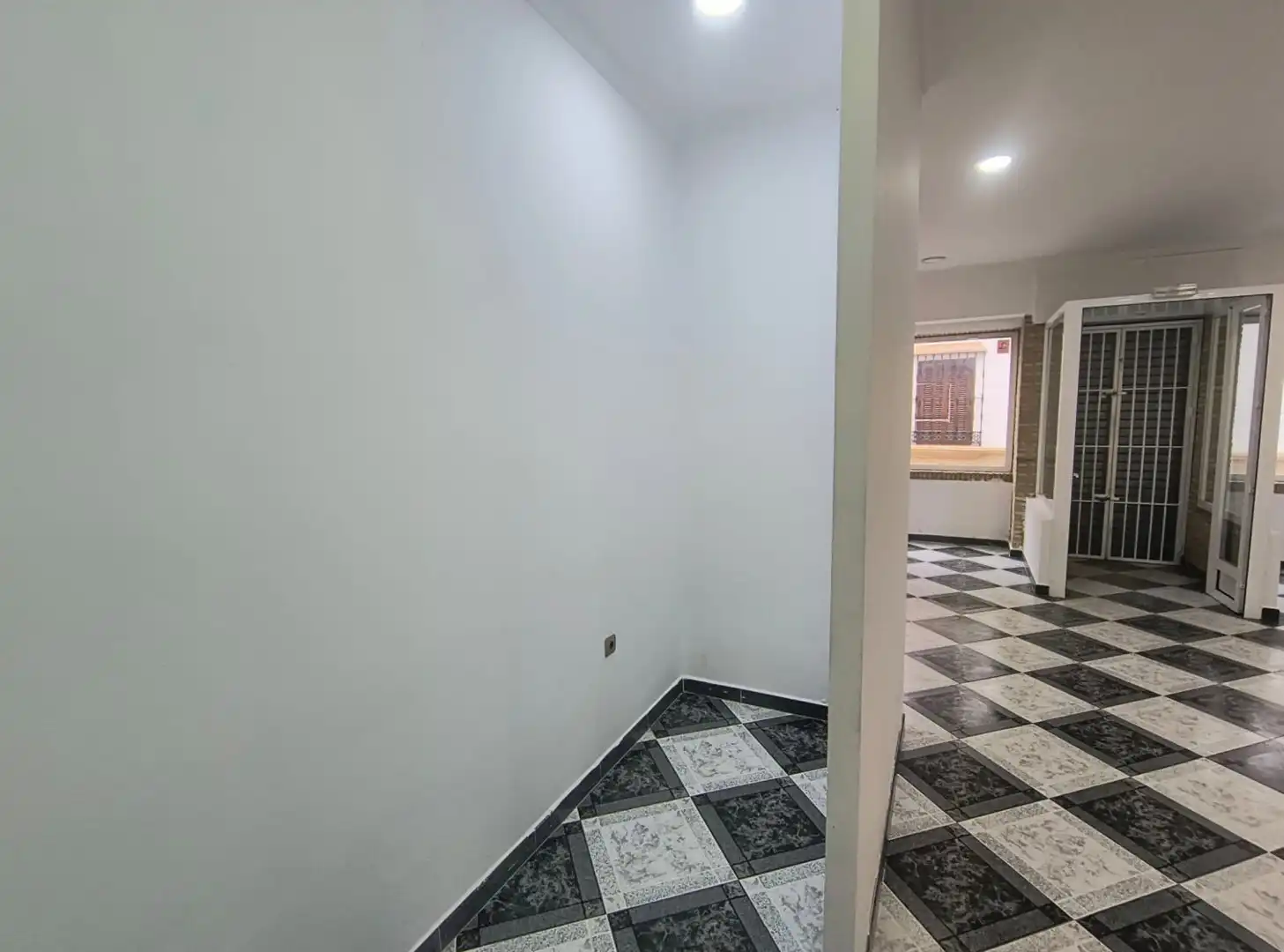 Local de alquiler en Benacazón con Aire acondicionado