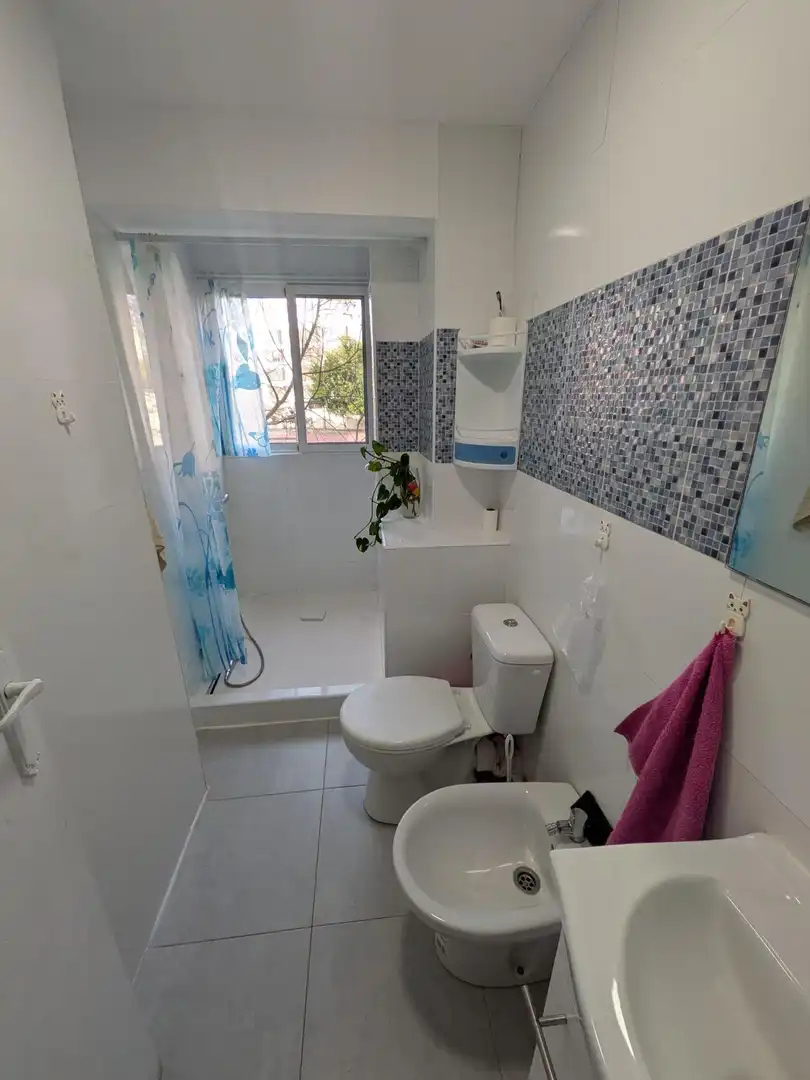 Bany de Apartament en venda en Valencia amb Calefacció, Traster i Balcó