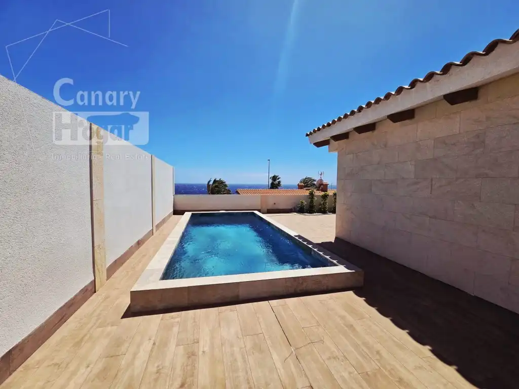 Piscina de Casa o xalet en venda en Arico amb Aire condicionat, Terrassa i Piscina