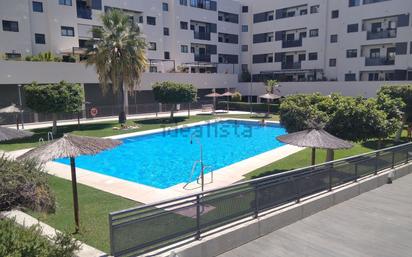 Piscina de Pis en venda en El Puerto de Santa María amb Piscina i Balcó