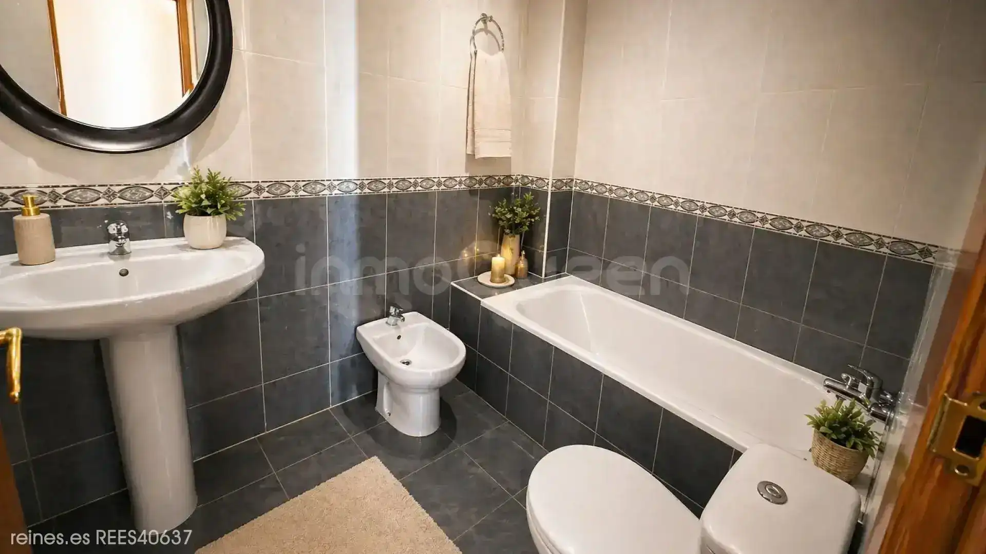 Bathroom of Flat for sale in La Puebla de Alfindén  with Heating and Terrace