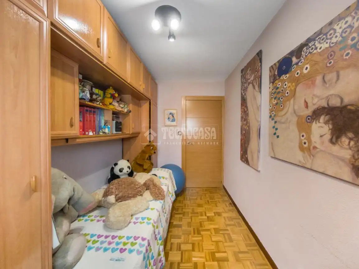 Habitación de Piso en venta en Madrid con Aire acondicionado, Calefacción y Balcón