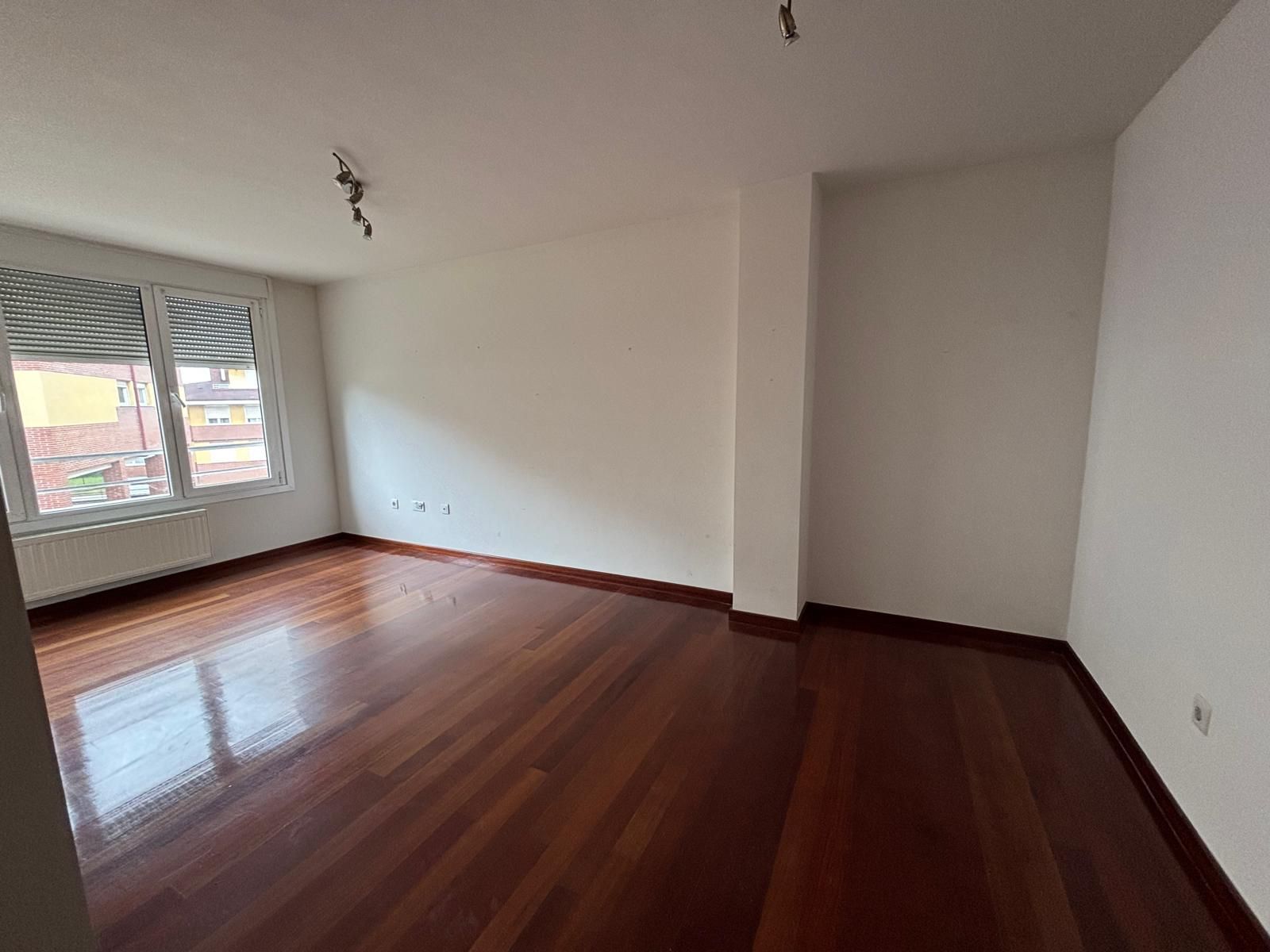 Flat for sale in Llanera  with Heating, Private garden and Parquet flooring