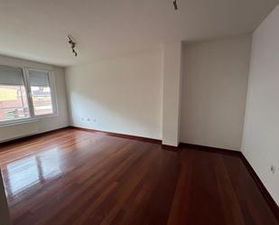 Pis en venda en Llanera amb Calefacció, Jardí privat i Parquet