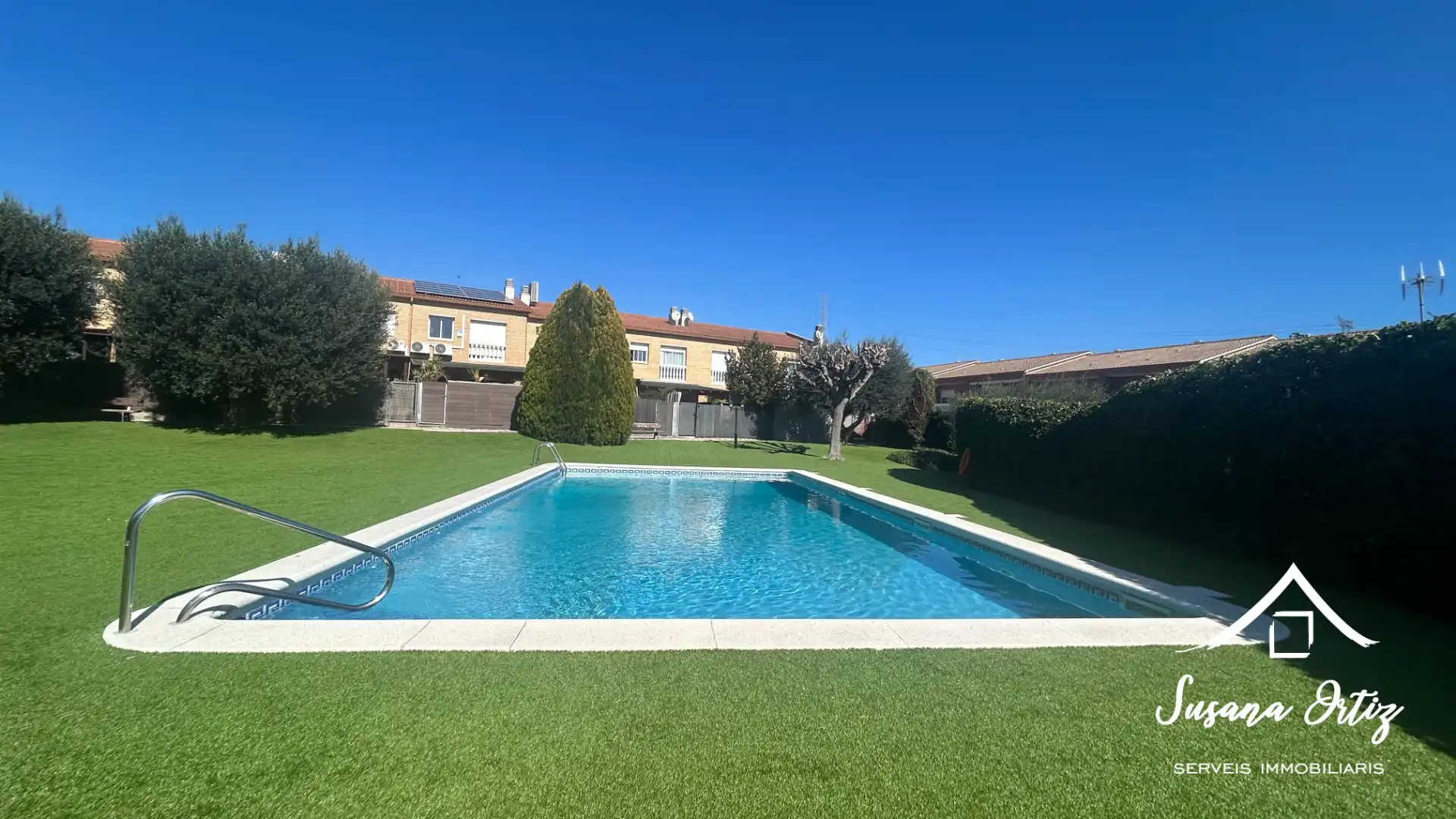 Casa adosada en venta