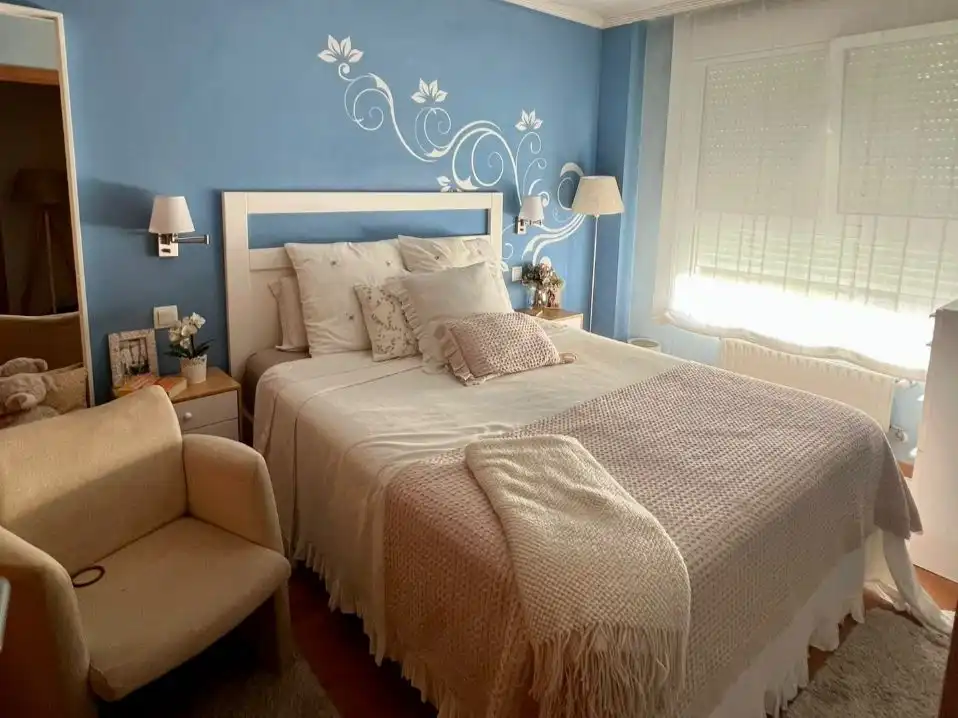 Habitación de Piso en venta en Vigo  con Calefacción, Parquet y Trastero
