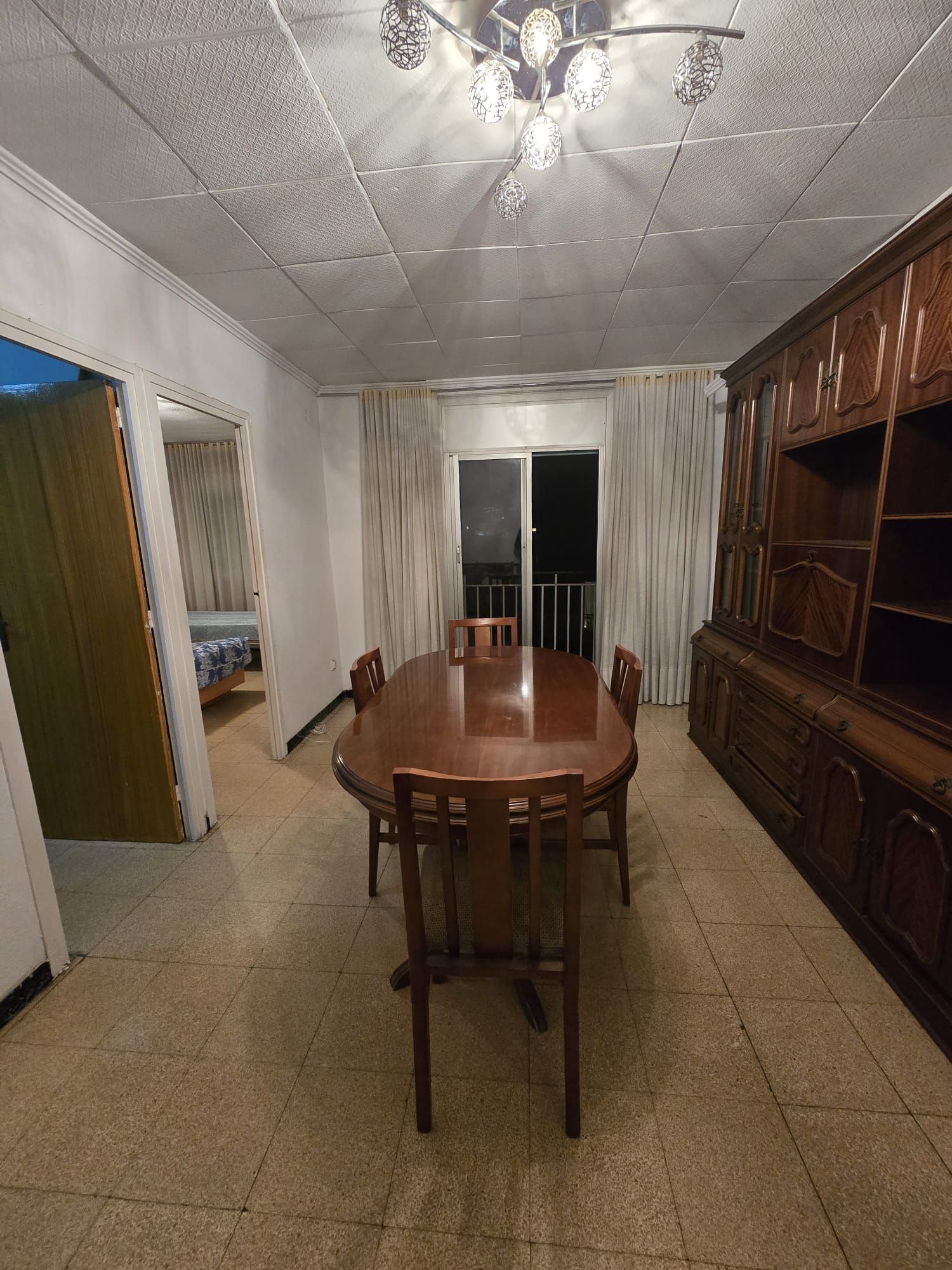 Menjador de Pis en venda en Sant Adrià de Besòs amb Balcó