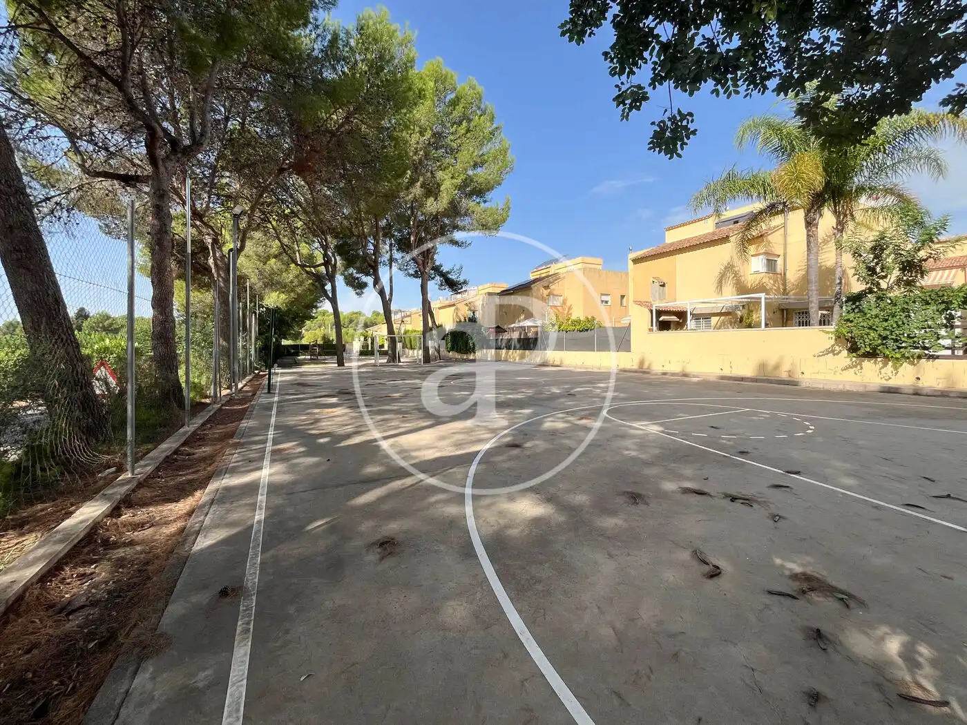Aparcament de Casa o xalet en venda en Godelleta amb Aire condicionat, Calefacció i Jardí privat