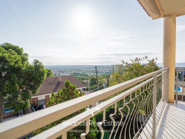 Casa con balcón en venta en Montmar