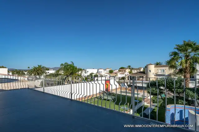 Terrace of Houses for sale in Empuriabrava  with Air Conditioner, Heating and Private garden