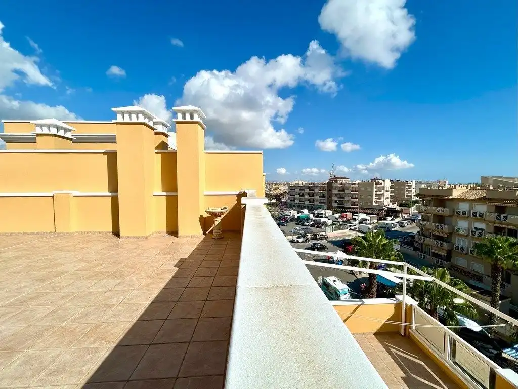 Terrassa de Àtic en venda en Orihuela amb Terrassa, Balcó i Piscina comunitària