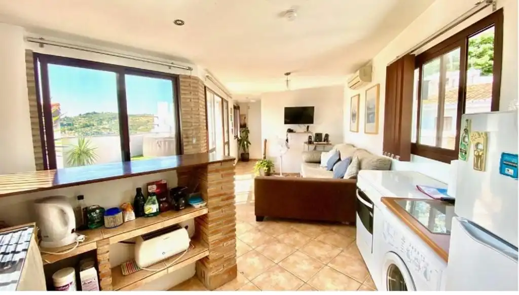 Inmuebles singulares en venta en 10 Calle Bajada Meson, imagen 2