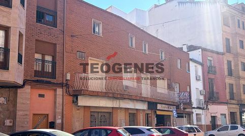 Edificio con locales comerciales en  Avda. principal de Tarancón, imagen 2
