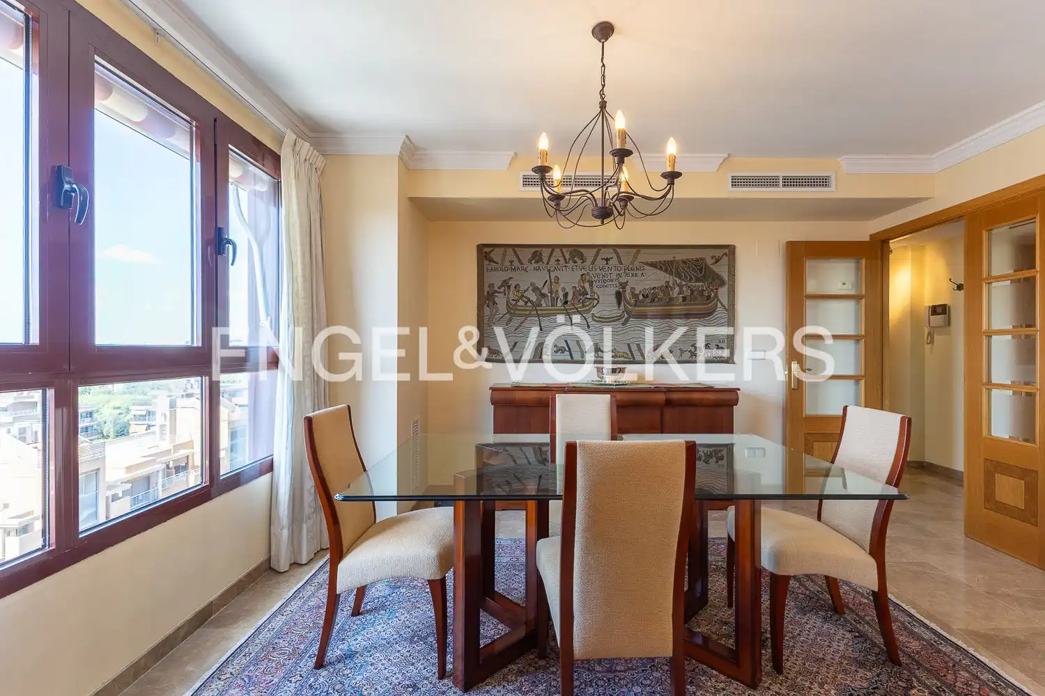 Flat with terrace for sale in Avinguda de les Corts Valencianes, imagen 2