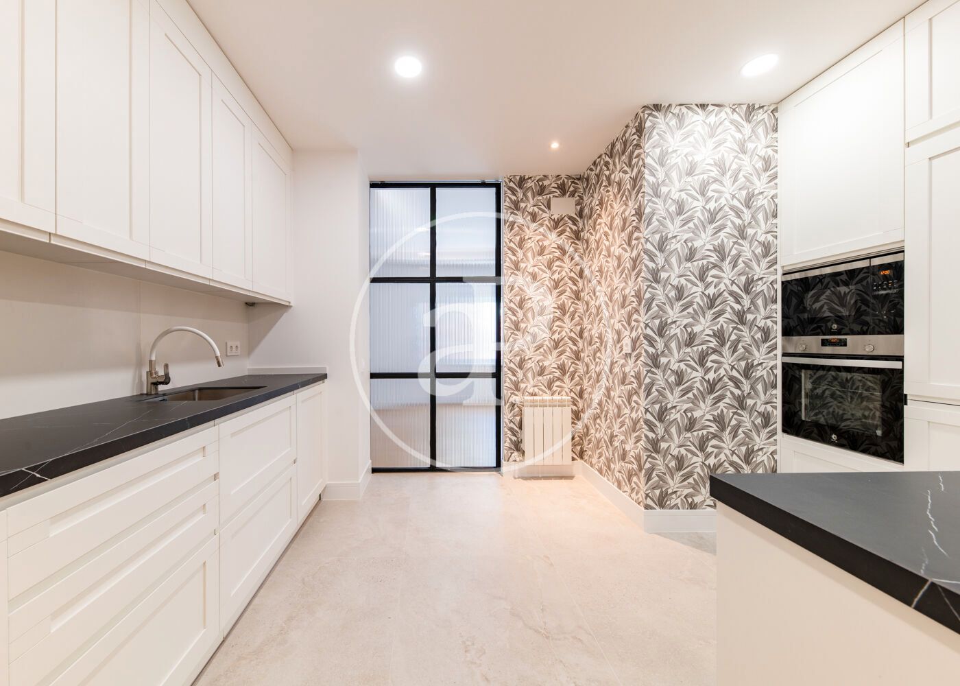 Cocina de Piso en venta en  Madrid Capital con Calefacción y Trastero