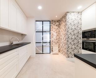Kitchen of Flat for sale in  Madrid Capital  with Heating and Storage room