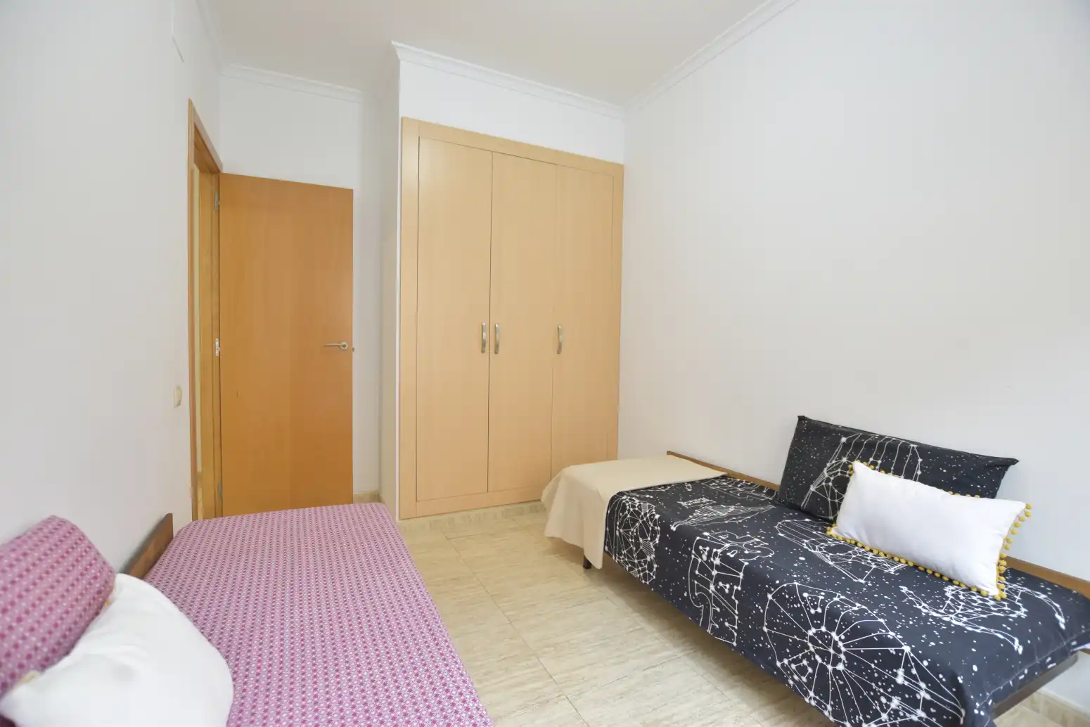 Piso de alquiler en Rafelbuñol / Rafelbunyol, Valencia