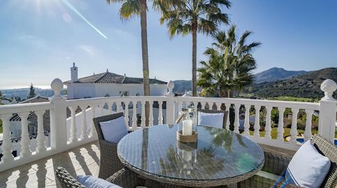 Foto 3 de Casa o chalet de alquiler en Los Arqueros - Puerto del Almendro, Benahavís
