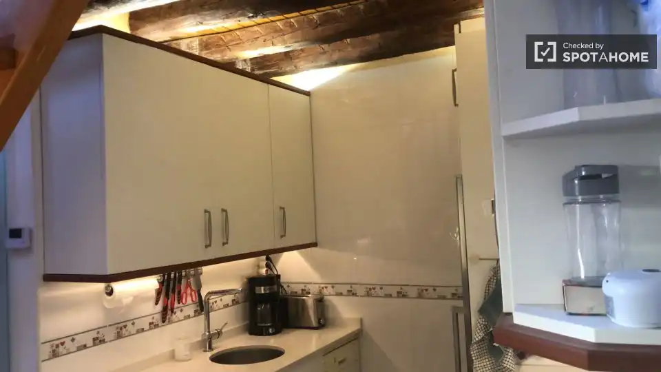 Appartamento con terrazza in affitto a Centro, imagen 2