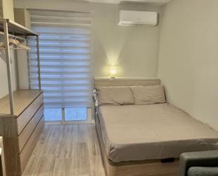 Bedroom of Apartment to share in Alicante / Alacant  with Oven and Internet