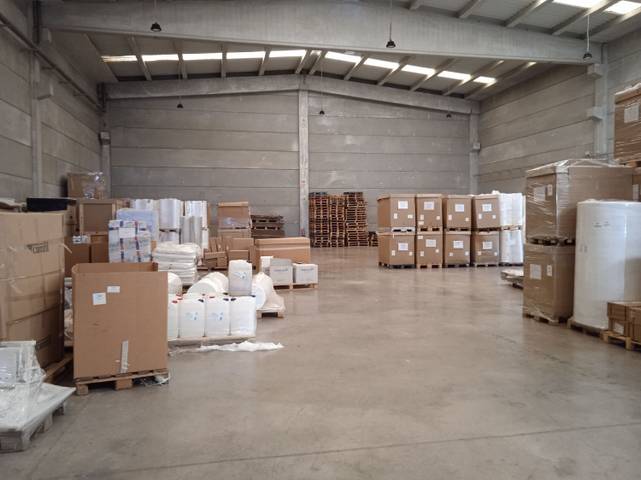 Nave industrial en Alquiler en Fuente del Jarro
