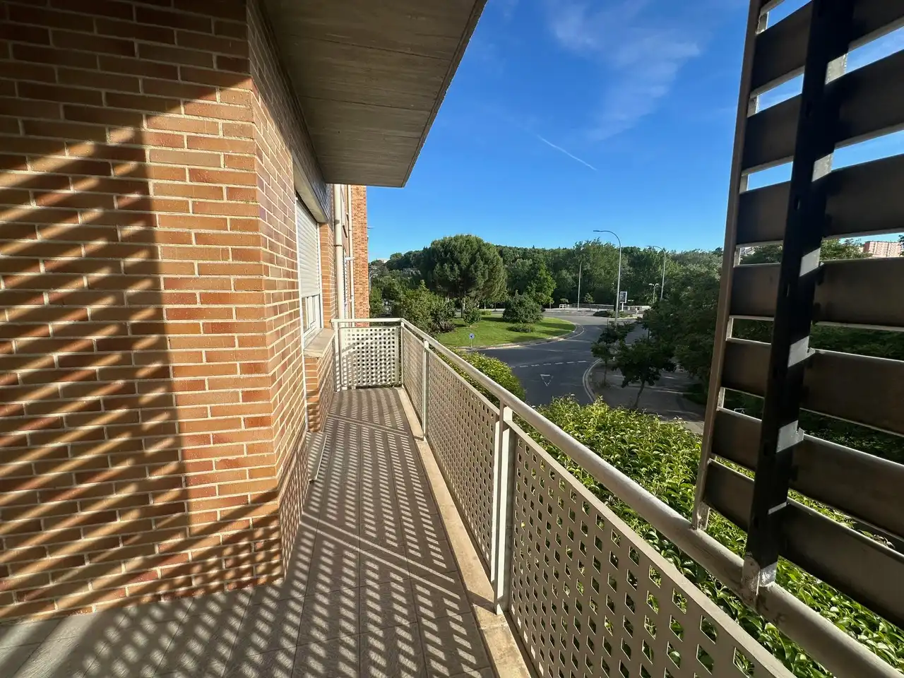Terraza de Piso de alquiler en  Pamplona / Iruña con Calefacción, Amueblado y Horno