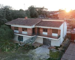 Vista exterior de Casa o xalet en venda en Lliçà d'Amunt amb Calefacció, Jardí privat i Terrassa