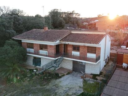 Vista exterior de Casa o xalet en venda en Lliçà d'Amunt amb Calefacció, Jardí privat i Terrassa