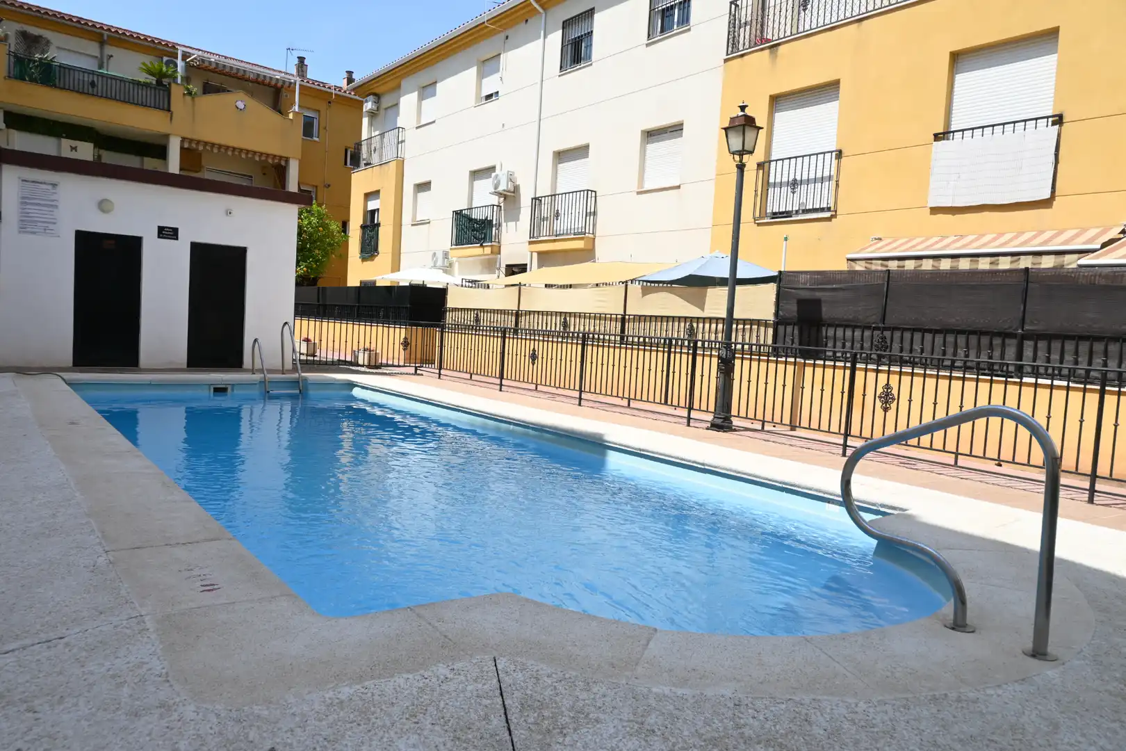 Swimming pool of Flat for sale in Churriana de la Vega  with Balcony