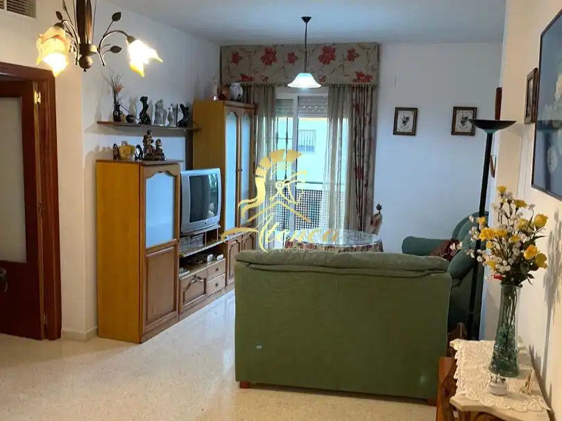 Sala de estar de Piso en venta en Utrera con Terraza y Balcón