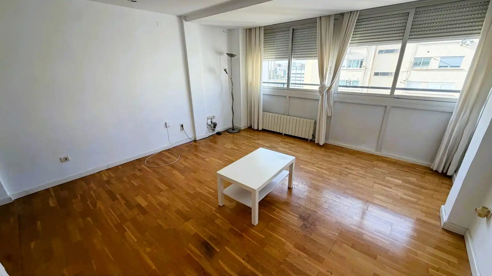 Sala de estar de Piso de alquiler en Valencia con Aire acondicionado, Calefacción y Parquet