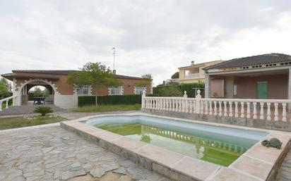 Schwimmbecken von Haus oder Chalet zum verkauf in Montroy mit Terrasse und Schwimmbad