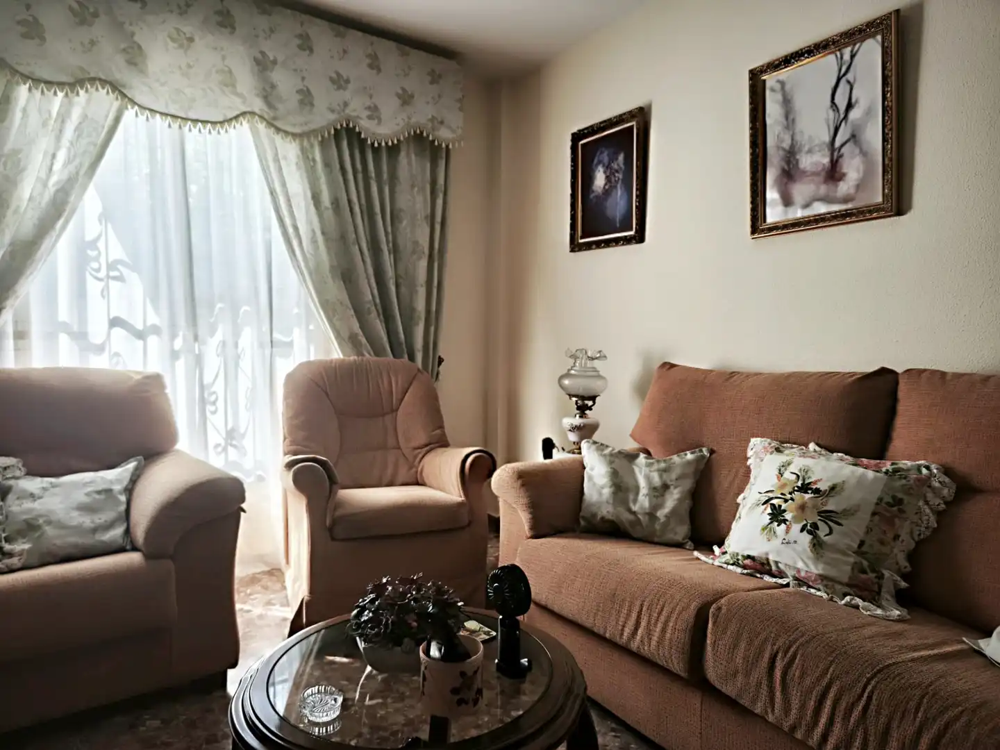 Sala de estar de Casa adosada en venta en Málaga con Aire acondicionado, Terraza y Amueblado