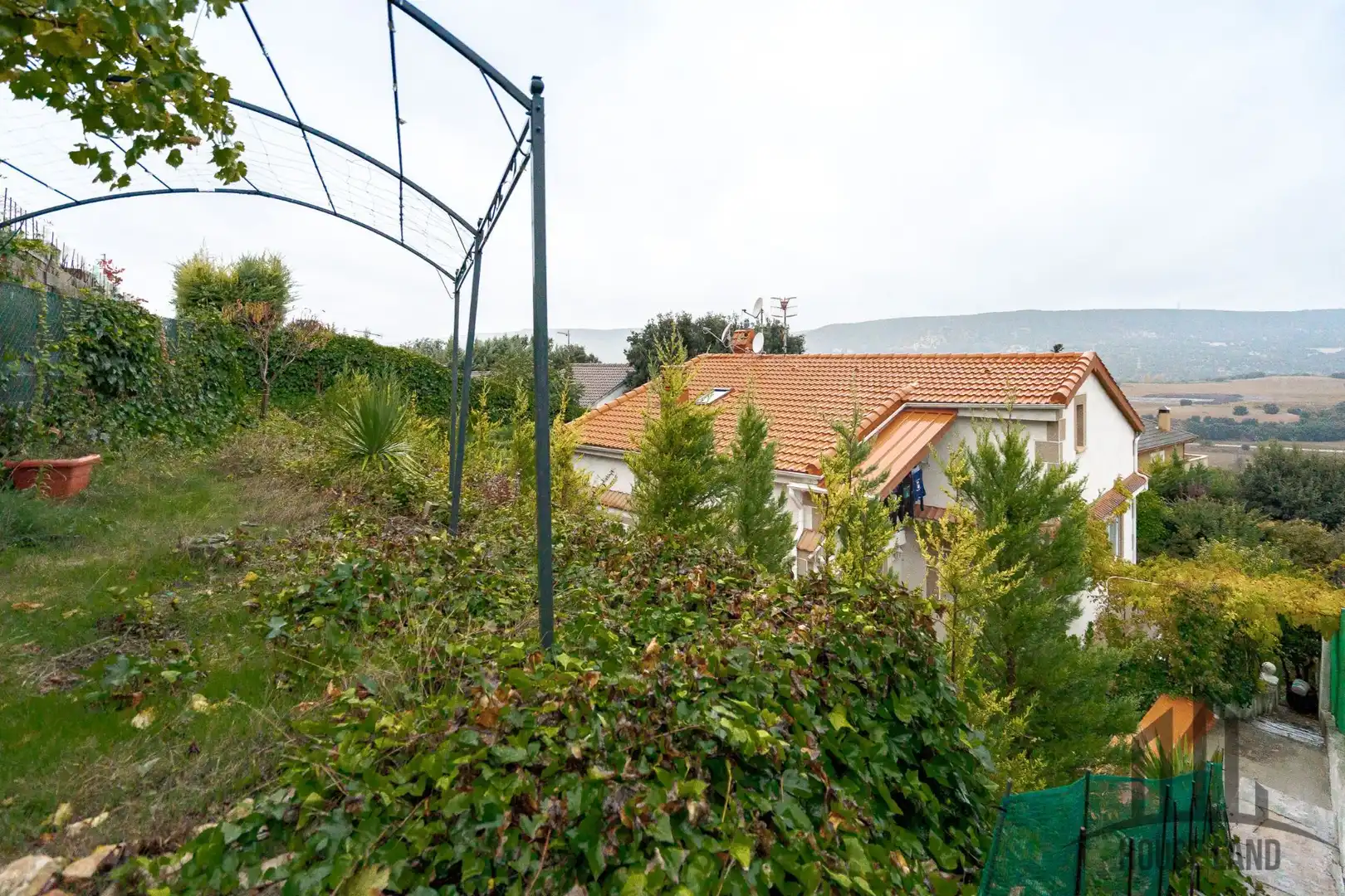 Garden of Houses for sale in Fuentenovilla  with Air Conditioner, Heating and Private garden