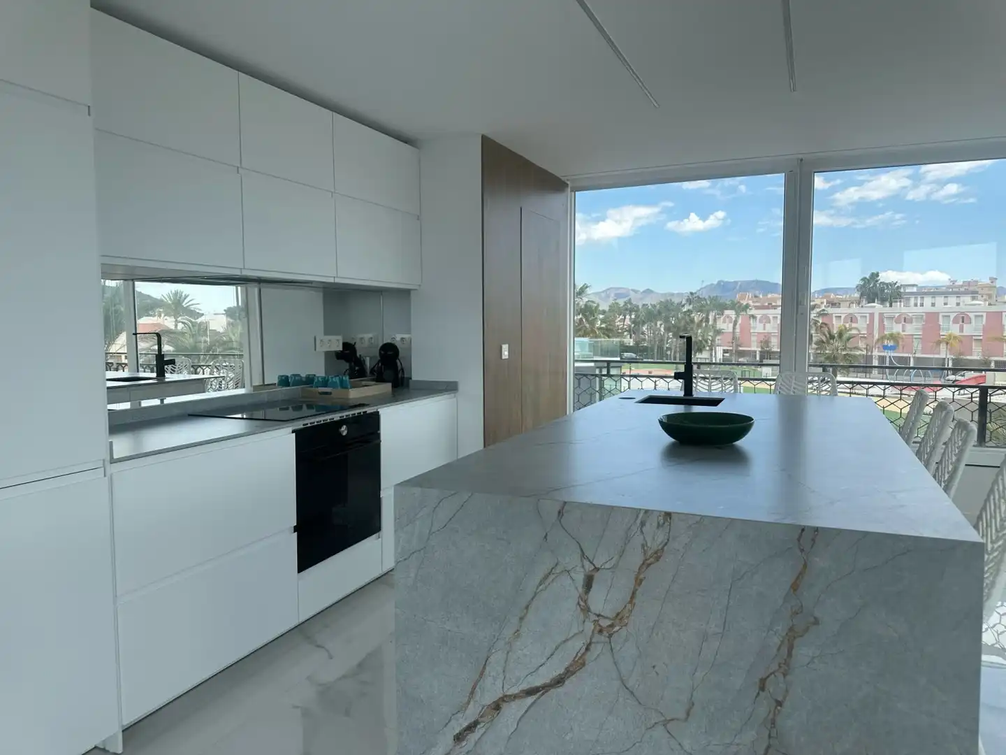 Cuina de Apartament de lloguer en Mazarrón amb Aire condicionat, Calefacció i Traster