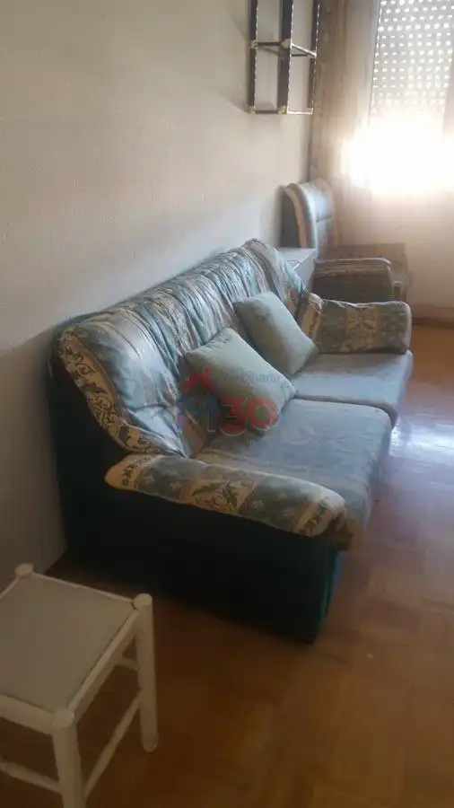 Habitación de Apartamento en venta en Miranda de Ebro con Calefacción, Parquet y Trastero