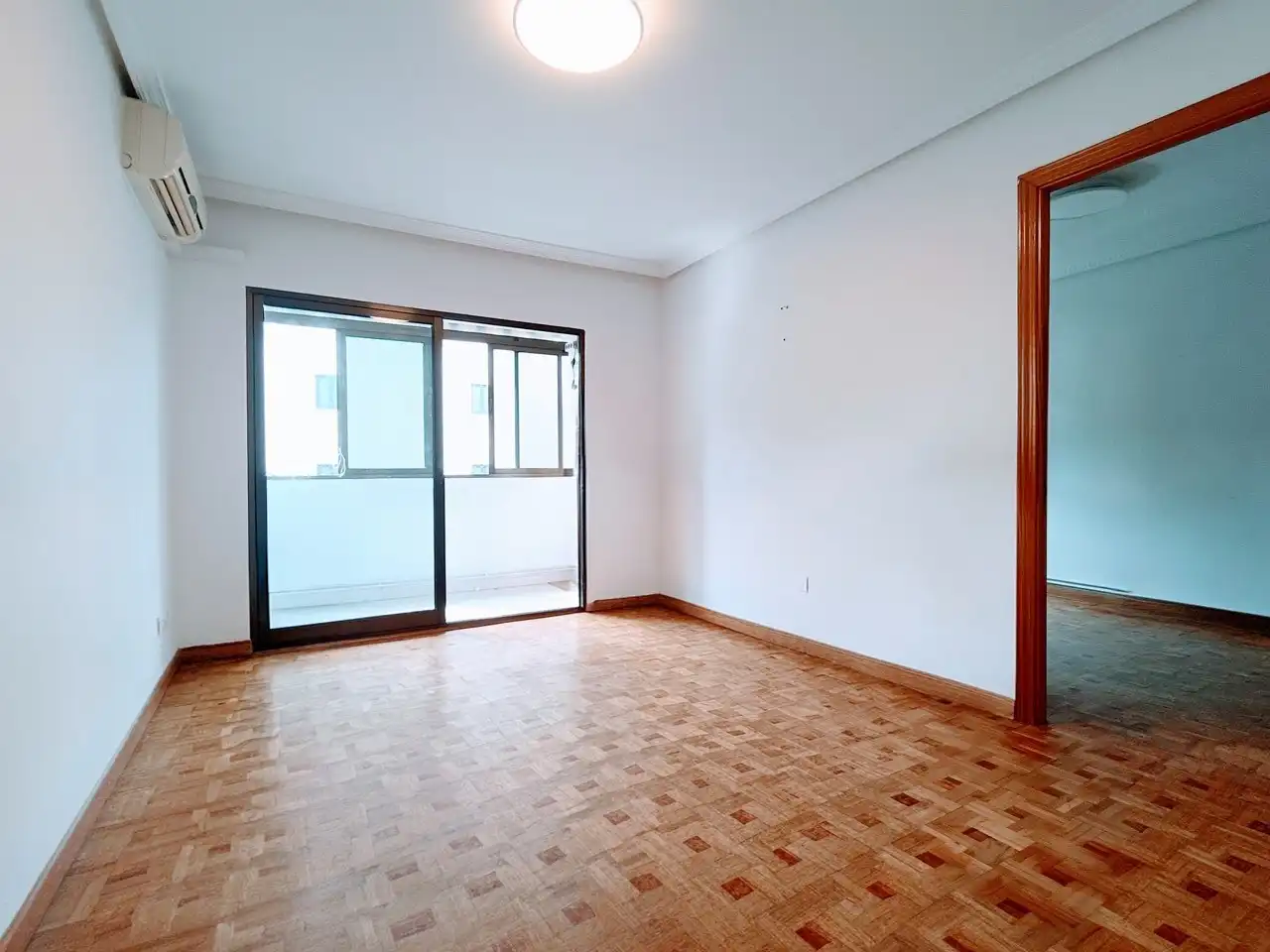 Piso de alquiler en JOAQUIN TURINA, Buena Vista