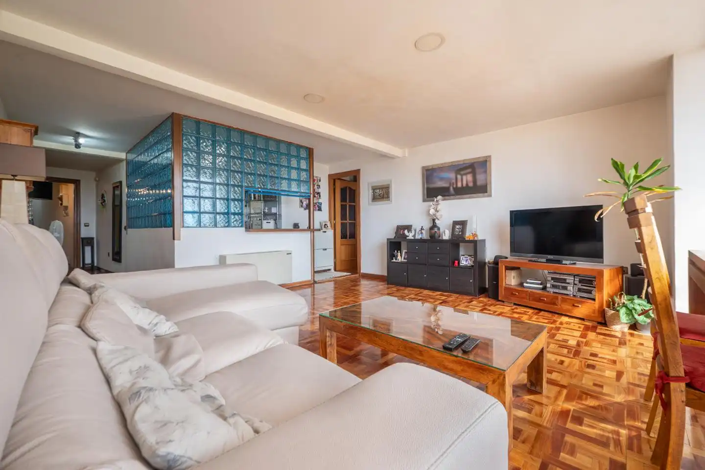 Sala d'estar de Planta baixa en venda en Ávila amb Calefacció i Moblat