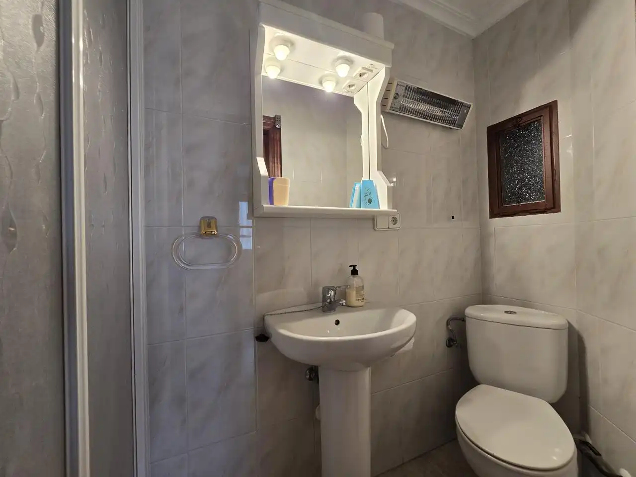 Piso con ascensor en venta en Avenida Emilio Ortuño, imagen 27