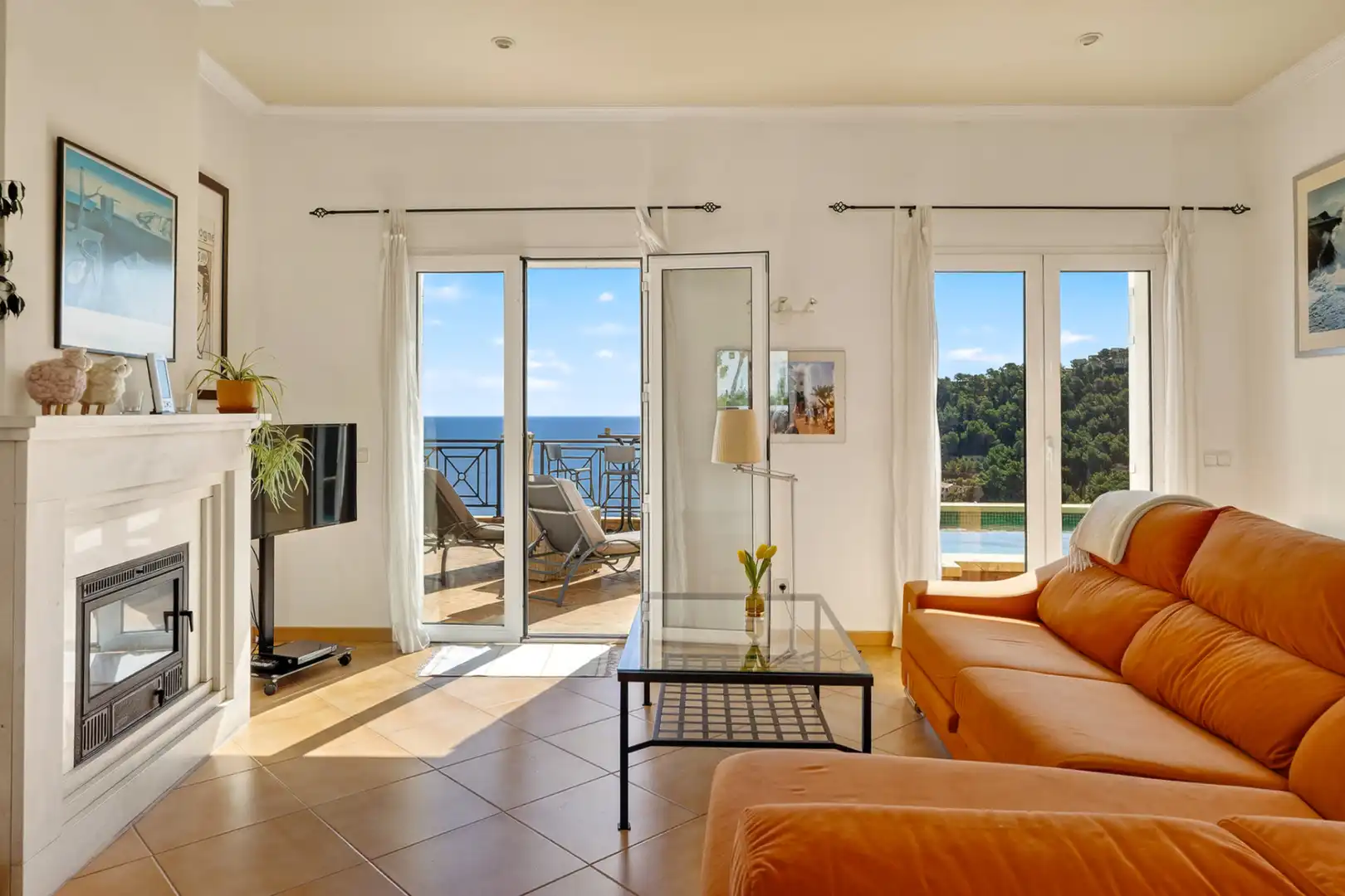 Sala d'estar de Casa o xalet en venda en Capdepera amb Aire condicionat, Jardí privat i Terrassa