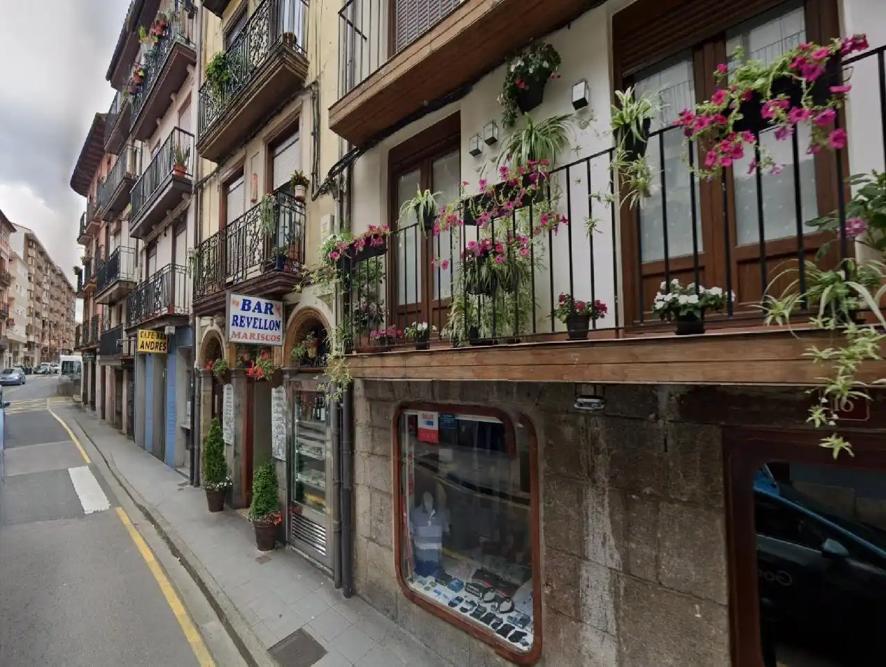 Piso en venta en Calle REVELLON, imagen 2