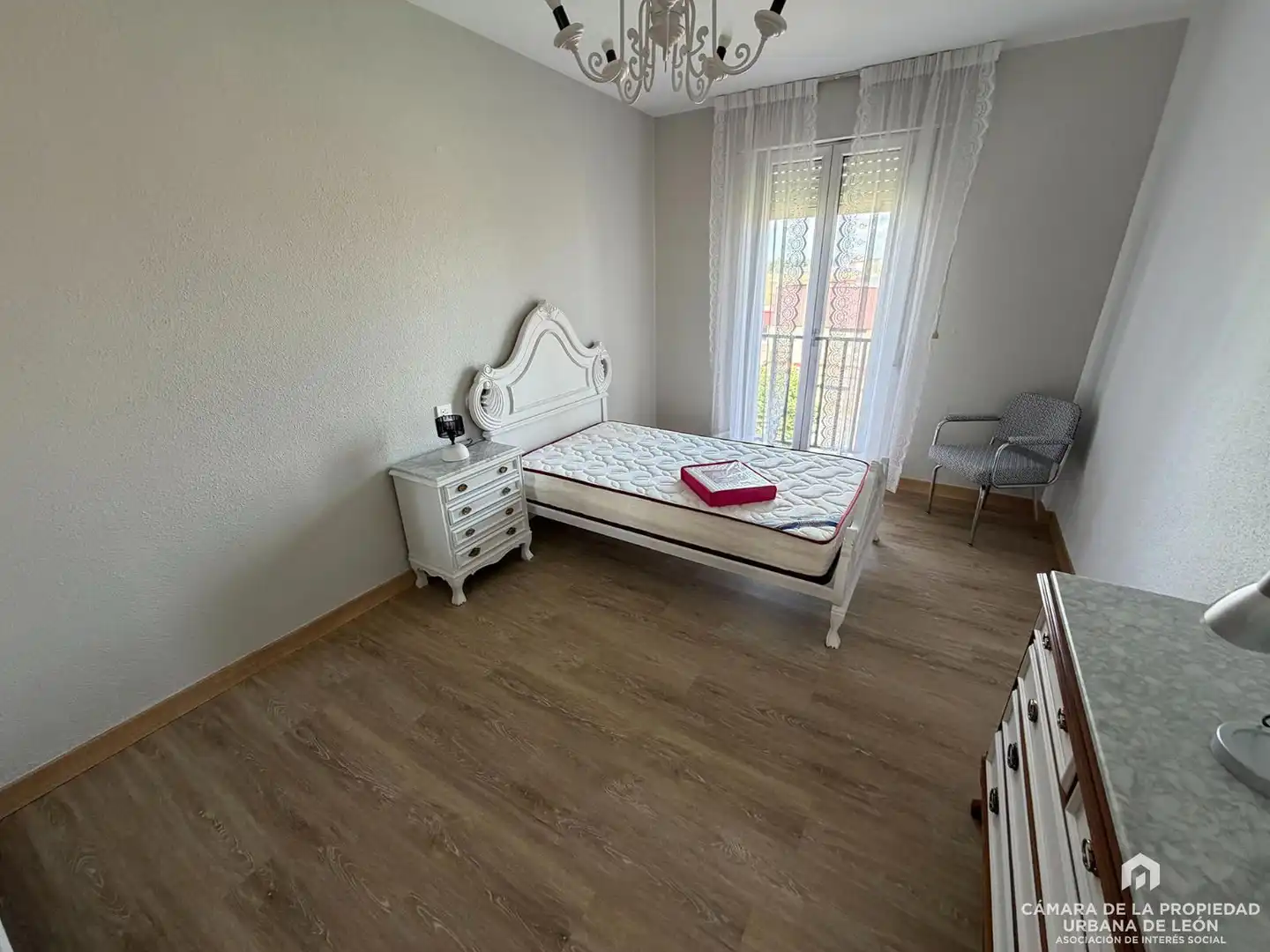 Schlafzimmer von Wohnung zur Miete in León Capital  mit Heizung und Möbliert