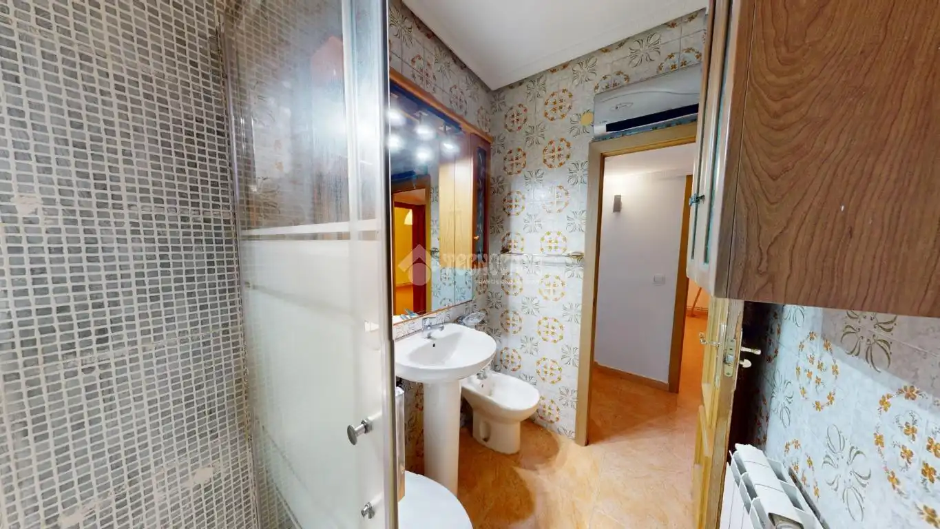 Badezimmer von Wohnung zum Verkauf in Leganés mit Klimaanlage, Heizung und Terrasse