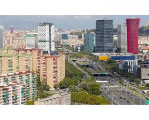 Exterior view of Flat for sale in L'Hospitalet de Llobregat  with Air Conditioner