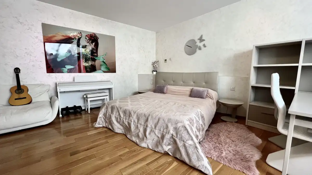 Dormitori de Casa adosada de lloguer en Marbella amb Aire condicionat, Terrassa i Traster