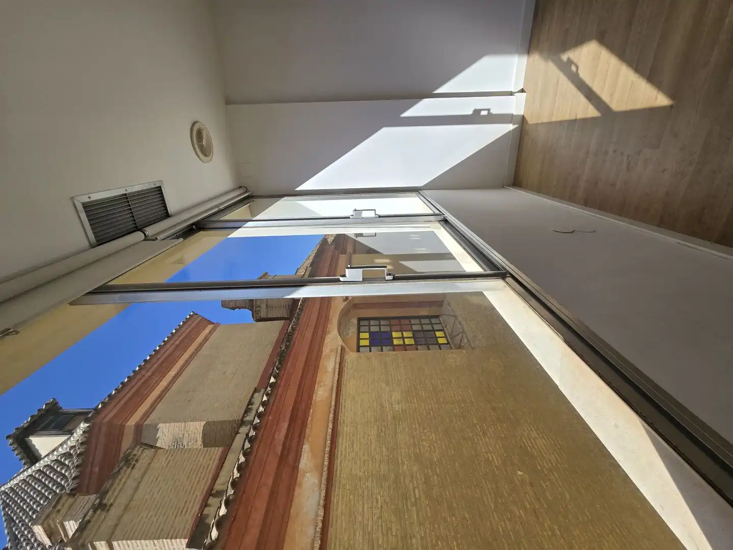 Balcony of Office for sale in Málaga  with Air Conditioner