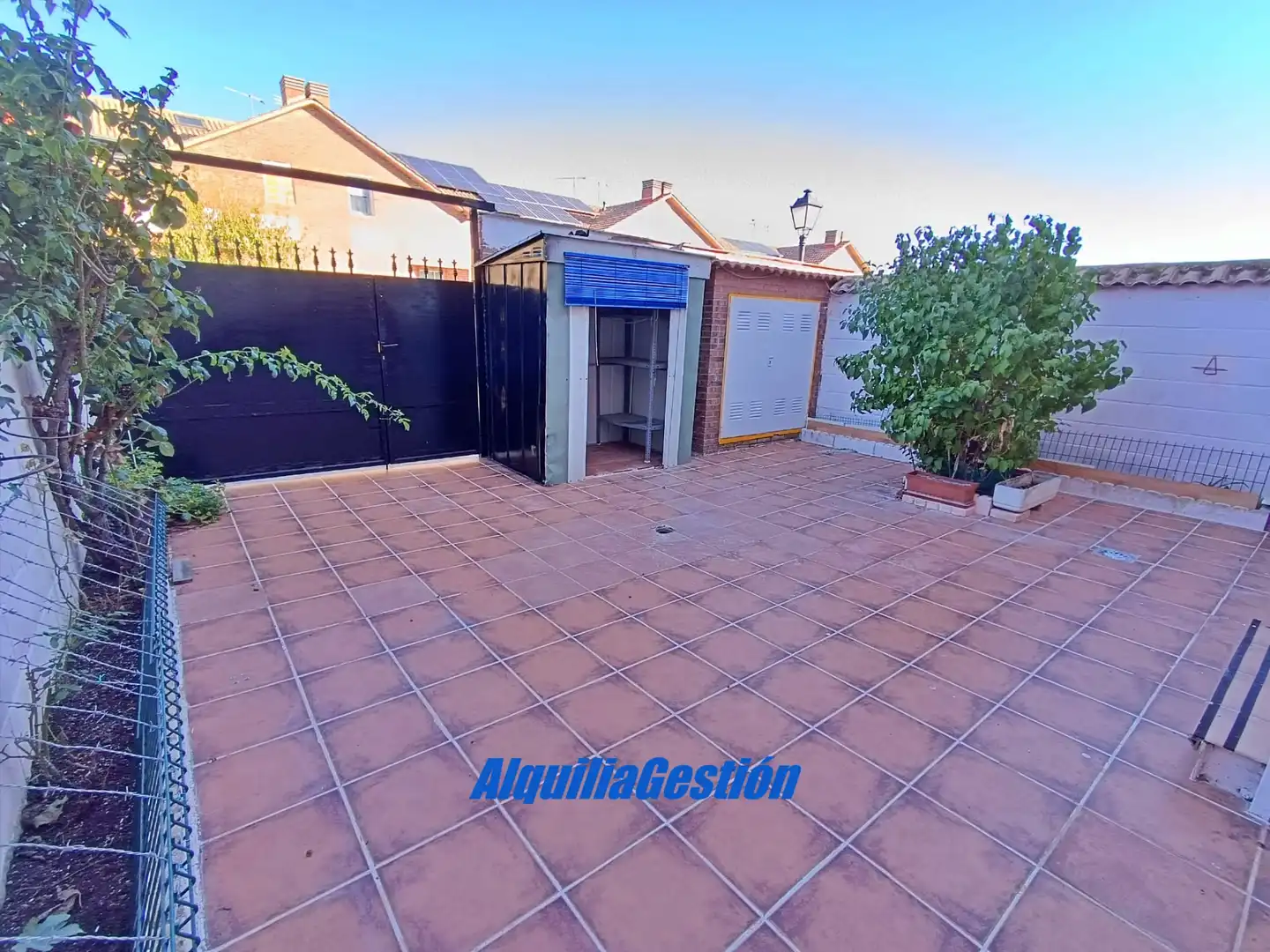 Adossat amb jardí en venda a Calle los Rosales, imagen 41