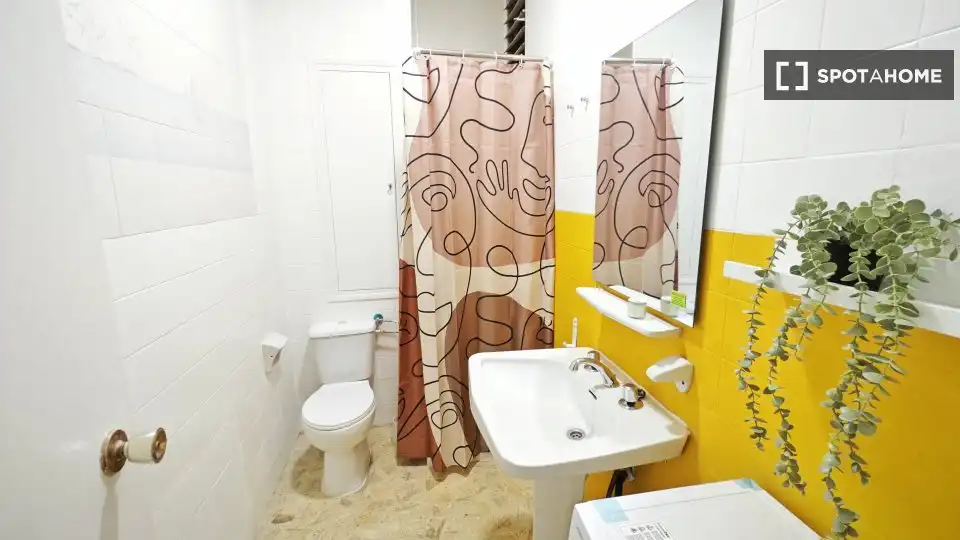 Baño de Piso de alquiler en Cartagena con Aire acondicionado, Calefacción y Amueblado