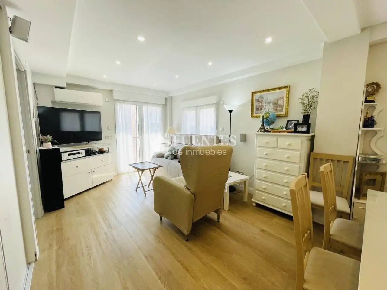 Vista exterior de Piso en venta en Alicante / Alacant con Aire acondicionado, Calefacción y Terraza