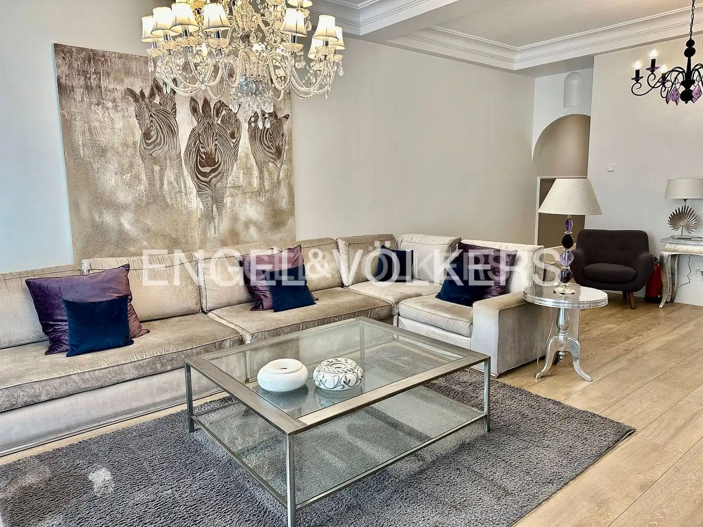 Living room of Flat for rent in Madrid  with Air Conditioner, Heating and Furnished